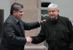 López Obrador se reúne con Riquelme en Saltillo