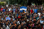 Son miles, ante una menos numerosa respuesta del gobierno del país centroamericano.