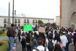 A la marcha asistieron estudiantes pertenecientes a distintas facultades pertenecientes a la UJED, además de estudiantes del Instituto Tecnológico de Durango (ITD) y normalistas de la Escuela Normal Rural J. Guadalupe Aguilera.