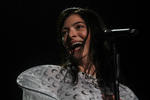 Previo a Williams, la cantante Lorde se presentó.