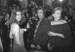 El cineasta Bernardo Bertolucci, autor de obras como el El último tango en París , Novecento o El último emperador, considerado uno de los últimos maestros del cine italiano, falleció hoy en Roma a los 77 años.