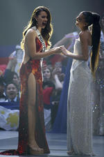 La final del concurso se disputó entre Miss Venezuela, Sthefany Gutierrez; Miss Sudáfrica, Tamaryn Green y Miss Filipinas, Catriona Gray