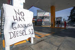 Estados viven caos por desabasto de combustibles