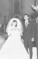 Lucila Chairez Guerrero y Raúl Héctor Cano Holguín en
la Iglesia de Guadalupe en Gómez Palacio en 1964.