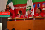 Olmos estuvo acompañado por el gobernador de Coahuila, Miguel Riquielme, y la presidenta nacional del PRI, Claudia Ruiz-Massieu.