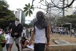 Se vive tensión en Venezuela; chavistas y oposición toman las calles