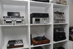 El encargado del museo, Omar García, informó que la fonoteca alberga más de 13 mil discos de vinilo los cuales son testigo del trabajo de programación musical.