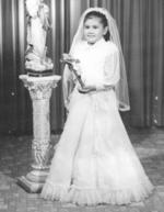 Niña lagunera hija del Sr. Arturo Rivera Chairez en
su Primera Comunión en 1978.