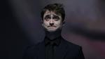 Daniel Radcliffe, famoso por interpretar 'al niño que vivió', Harry Potter, saltó a la fama con la saga, sin embargo desde los 9 años ya se encontraba en el mundo de la actuación.