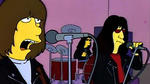 The Ramones formaron un épico momento inolvidable en la serie, cuando cantaron las mañanitas y después insultaron al Señor Burns, quien los confundió con los Rolling Stones.