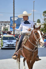 Celebran a la primavera con desfile en Torreón