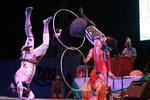 Por poco más de una hora la Plaza IV Centenario vibró con el espectáculo ‘El Ritual de Ruanda’ a cargo de la compañía jalisciense de artes escénicas Circo Dragón.