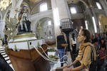 Cada 23 de abril los duranguenses acuden a la Catedral Basílica Menor de Durango para venerar y encomendarse a la figura.