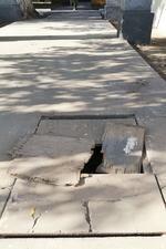 Se observan algunos caminos en que el pavimento se “desmorona” y requiere de trabajos para repararlos.