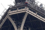 Es el monumento más emblemático de París, aproximadamente es visitada cada año por unos seis millones de personas.