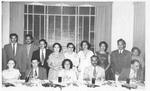 “Recordando con mucho cariño el matrimonio de Ernesto Chavarría Celestino y María Trinidad Ramos Garcia (fallecida), acompañados de su familia en 1956”.