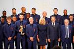 Selección francesa recibe máxima distinción del país