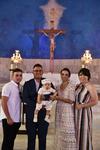 21062019 El festejado acompañado por sus padres y padrinos Cecilia Aldape y Sergio Alfaro.