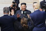 El presidente de Corea del Sur, Moon Jae-in, elogió a los dos líderes por 'ser tan valientes' para celebrar la reunión.