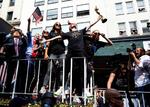 Acompañan a las Campeonas del Mundo en desfile de NY