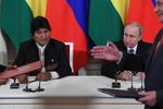 Morales se reunió con su homólogo ruso, Vladímir Putin, para estrechar los contactos bilaterales y reforzar la cooperación en el ámbito militar, energético y comercial.