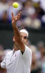 Novak Djokovic salvó dos bolas de partido y venció a Roger Federer en una gran batalla, por 7-6 (5), 1-6, 7-6 (4), 4-6 y 13-12 (3), en la final más larga de la historia de Wimbledon.