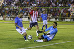 Las Chivas alcanzaron el empate en una jugada a fondo donde un centro a segundo palo fue alcanzado porel "Venado" Medina.