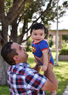 23072019 FELICES.  Juan Antonio con su hijo, Juan Arenas Leyva, quien cumplió recientemente su primer año de vida.