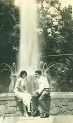 Mario y Conchita Córdova Aguilera, en su luna de miel
en Guadalajara, Jal. Hace 55 años. Hoy recuerdan gratos momentos.