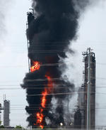 El incendio estalló en la instalación Exxon Mobil en Baytown.
