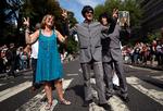 La beatlemanía paralizó Abbey Road en el 50 aniversario de la icónica foto.