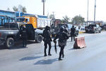 Desafortunadamente las autoridades de Vialidad de Torreón no implementaron ningún operativo para informar a los automovilistas sobre el bloqueo y poder tomar otra vía alterna.