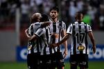 El Atlético Mineiro venció por 2-1 de remontada a La Equidad, en el partido de ida de cuartos de final de la Copa Sudamericana en Belo Horizonte, y quedó en ventaja en la disputa por un cupo en semifinales.