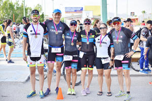 Tony, Mely, Eli, Sergio, Luis y Karla.jpg, Rostros | Participan en triatlón