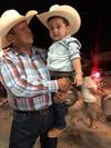 28082019 Arturo Torres y su nieto Rodrigo Torres.