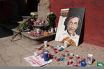 Desde que se dio a conocer la noticia, la gente muestra su tristeza por la partida del pintor Francisco Toledo.