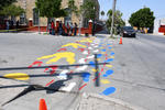 Pinta de rayas de pasos peatonales en Avenida Matamoros y Acuña.