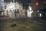 El Gobierno italiano informó hoy de que la situación de Venecia se afrontará en el próximo Consejo de ministros en el que se evaluarán 'las intervenciones necesarias y urgentes para proteger la ciudad y los habitantes'.