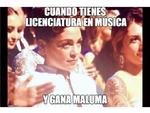 Mon Laferte y Bad Bunny dan de qué hablar en los Latin Grammy con memes 