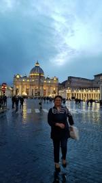 Rosa Nelia en su visita al Vaticano.