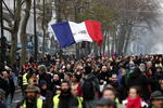 Francia sigue bajo protesta.
