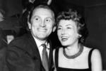 1954. Contrae matrimonio con  Anne Mars Buydens.
