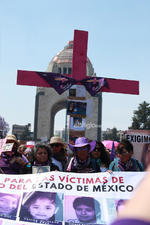 Este domingo 8 de marzo de 2020, mujeres marchan del Monumento a la Revolución al Zócalo capitalino, en el marco del Día Internacional de la Mujer.