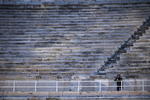 COVID-19 deja sin público el Estadio de Atenas 