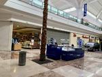 Centro comercial lució vacío ante contingencia en Coahuila