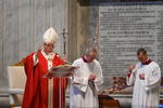 El obispo de Roma solo estuvo acompañado por Guido Marini, el responsable de las celebraciones litúrgicas, y un reducido grupo de auxiliares.