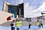 Caravana vehicular exige la renuncia del presidente Andrés Manuel López Obrador