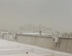 Con condiciones similares al fenómeno ocurrido en La Laguna esta mañana, la ciudad de Durango comienza a presenciar vientos fuertes acompañados de arena.