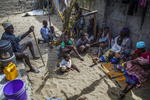 Personas desplazadas que huyen de la violencia armada en la provincia de Cabo Delgado, en el distrito de Paquitequete de Pemba, en el norte de Mozambique.