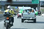 Aficionados apoyan a Santos Laguna


 Los aficionados realizan caravana para apoyar a Santos Laguna